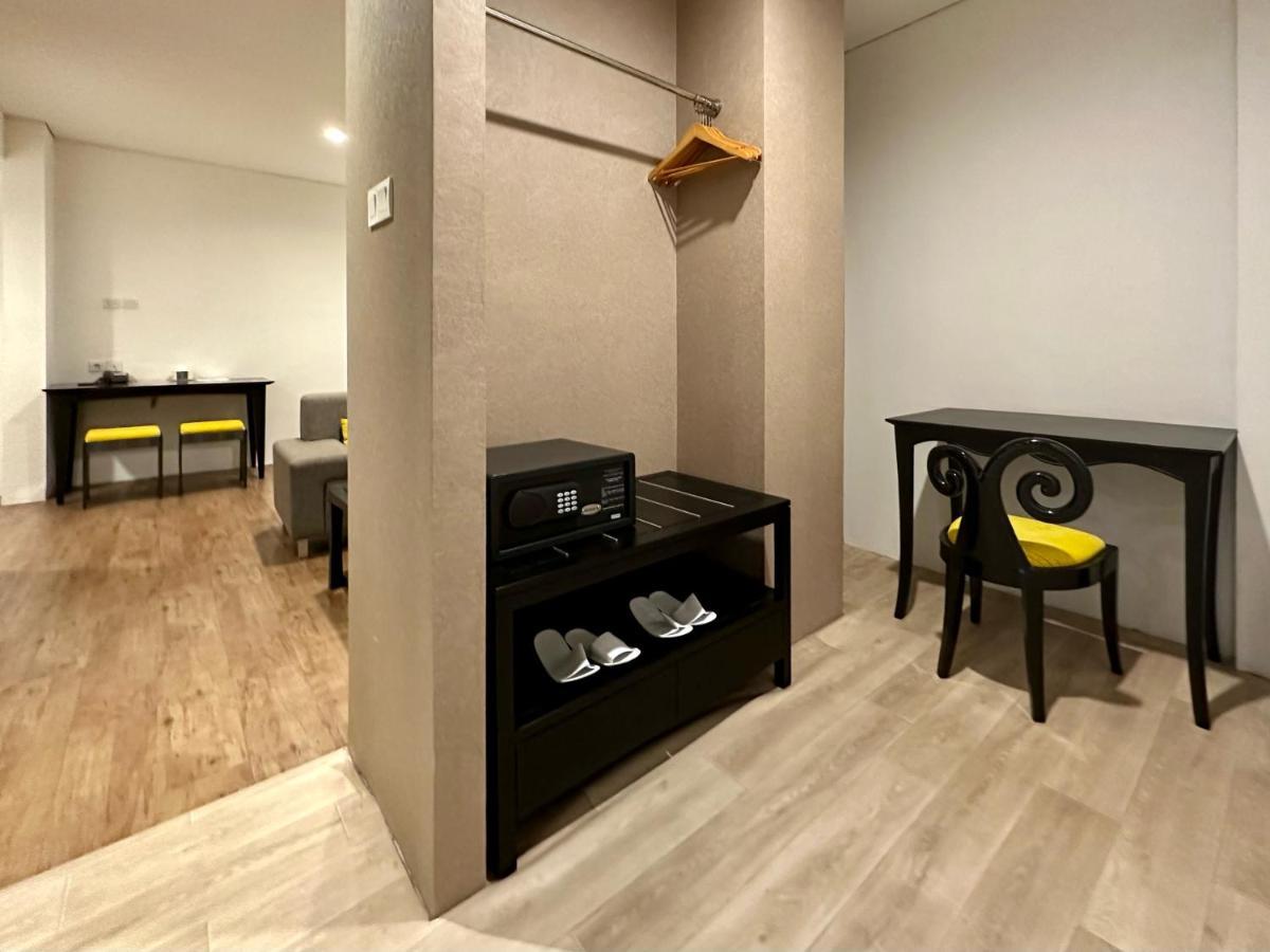 Yasmin Hotel Karawaci Tangerang Esterno foto