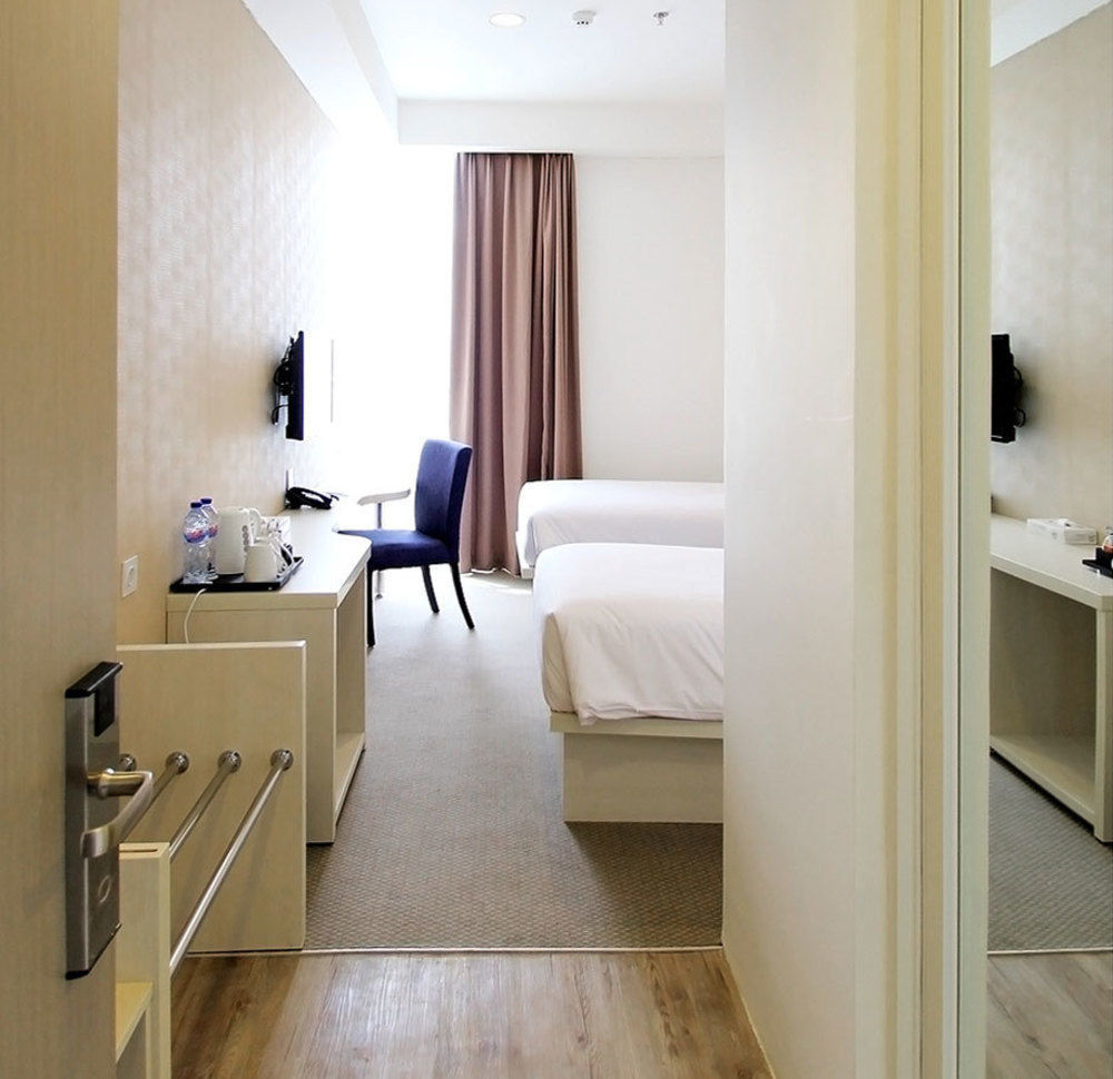 Yasmin Hotel Karawaci Tangerang Esterno foto